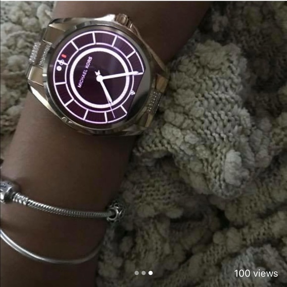 Michael Kors Access Watch/rose gold
